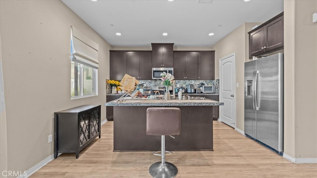 27270 Barre Drive Property Photo 8