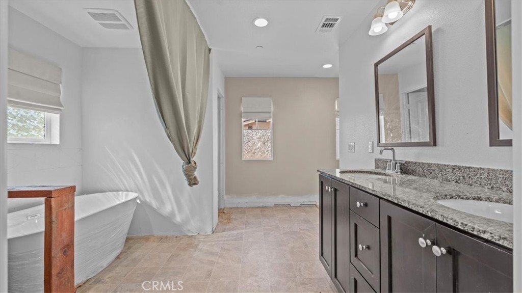 27270 Barre Drive Property Photo 16