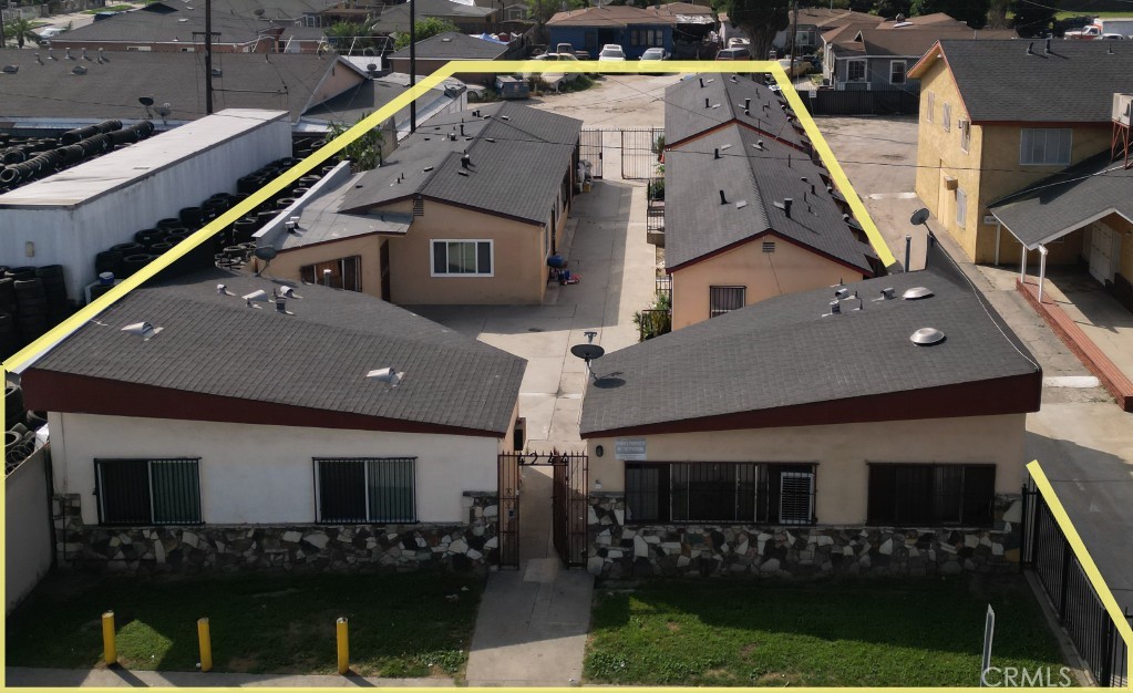 4244 E Compton Property Photo 1
