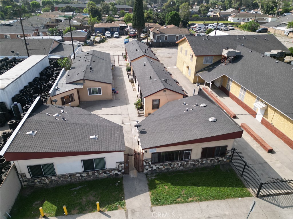 4244 E Compton Property Photo 5