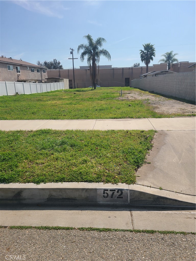 572 West Property Photo 4