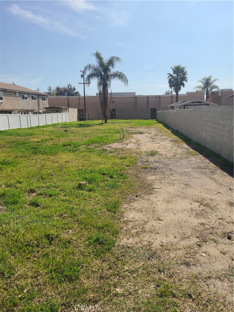 572 West Property Photo 6