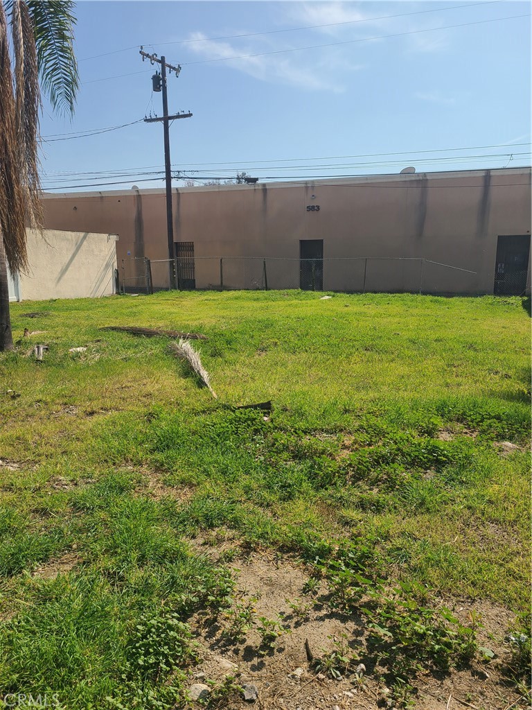 572 West Property Photo 8