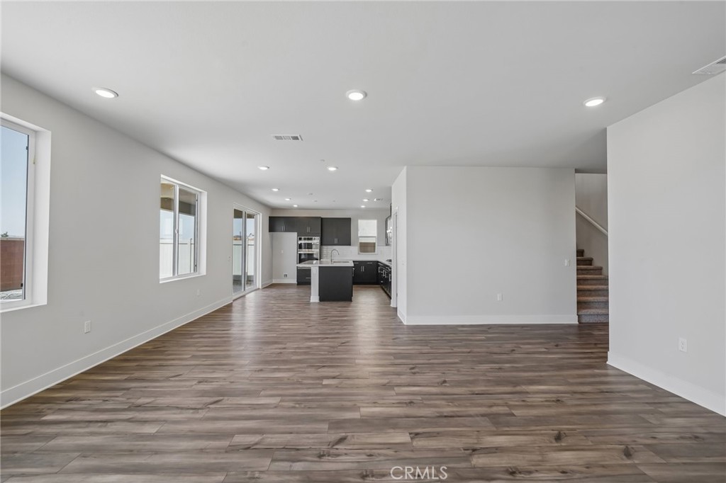 8533 Tamarack Street Property Photo 9