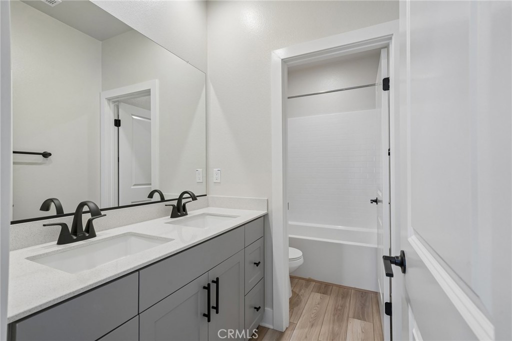 8547 Tamarack Street Property Photo 25