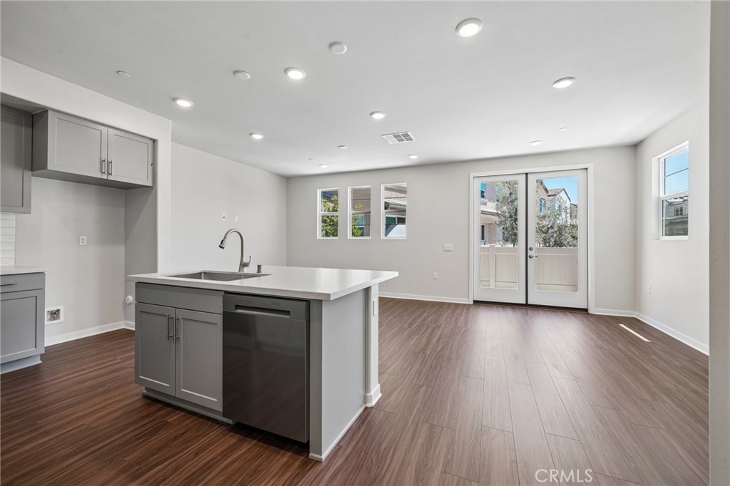 3175 Teralina Circle Property Photo 17