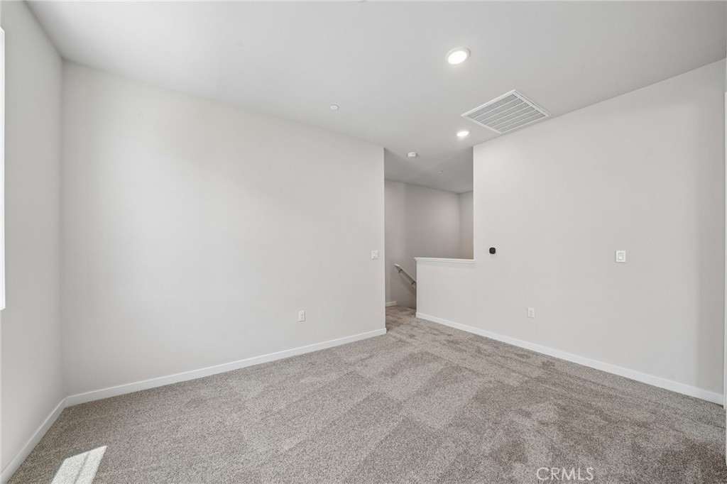 3175 Teralina Circle Property Photo 25