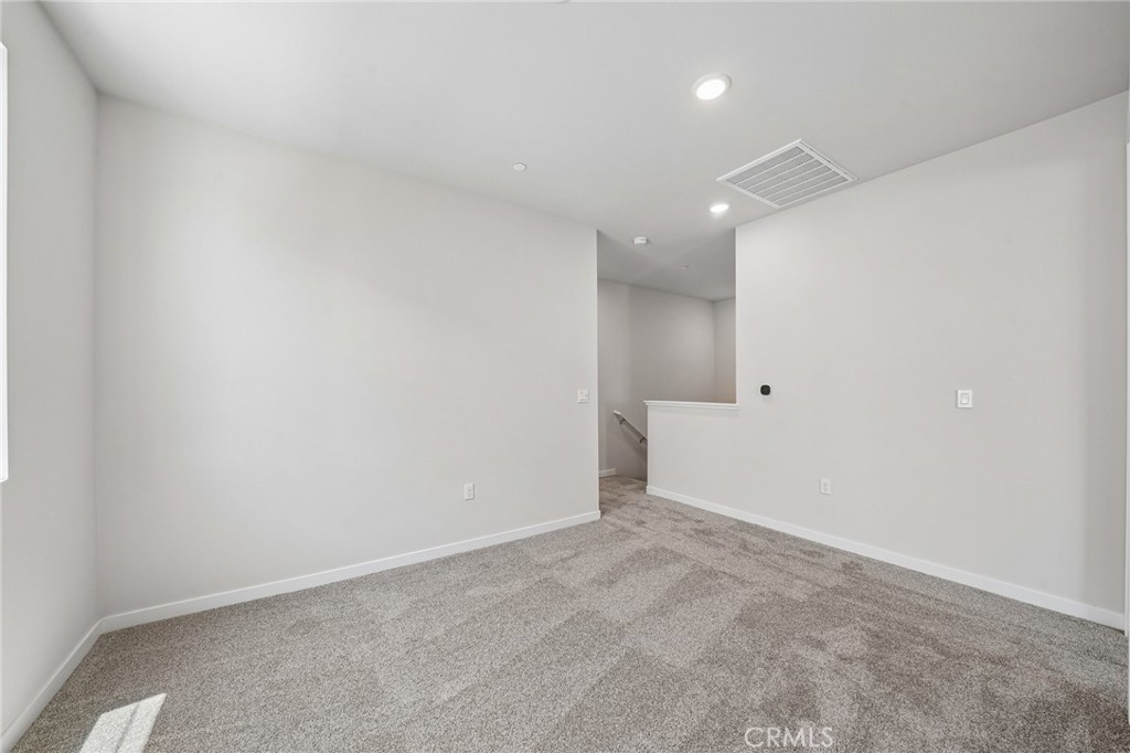 3175 Teralina Circle Property Photo 29