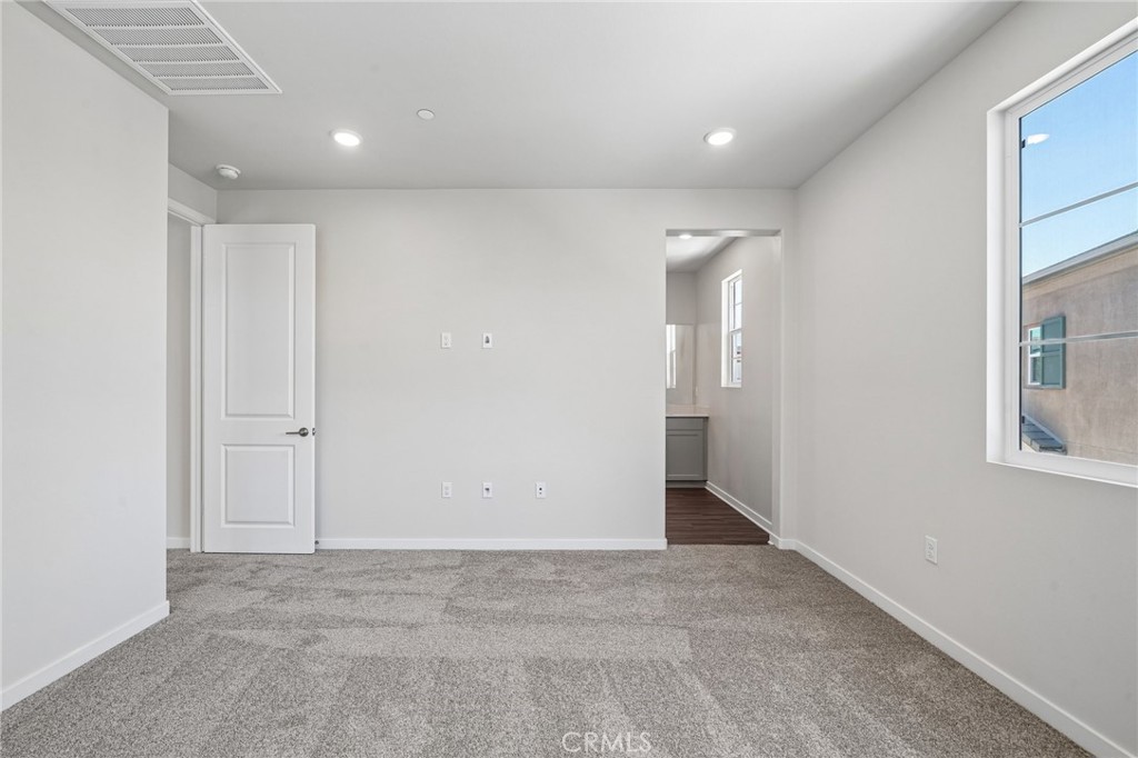 3175 Teralina Circle Property Photo 32
