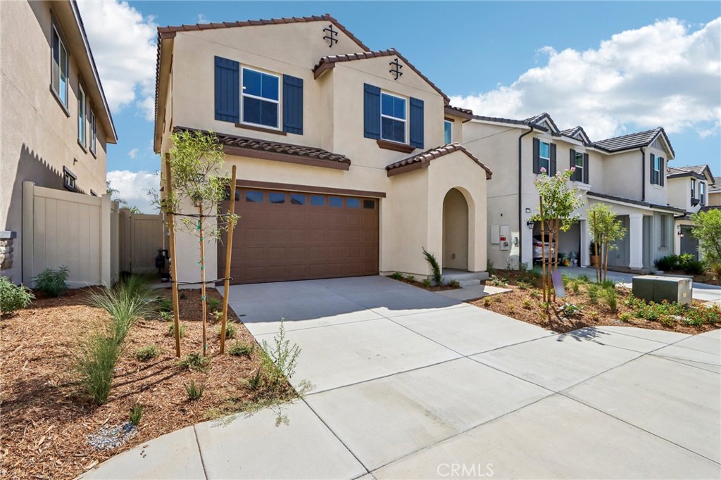 29269 Crescent Way Property Photo 2