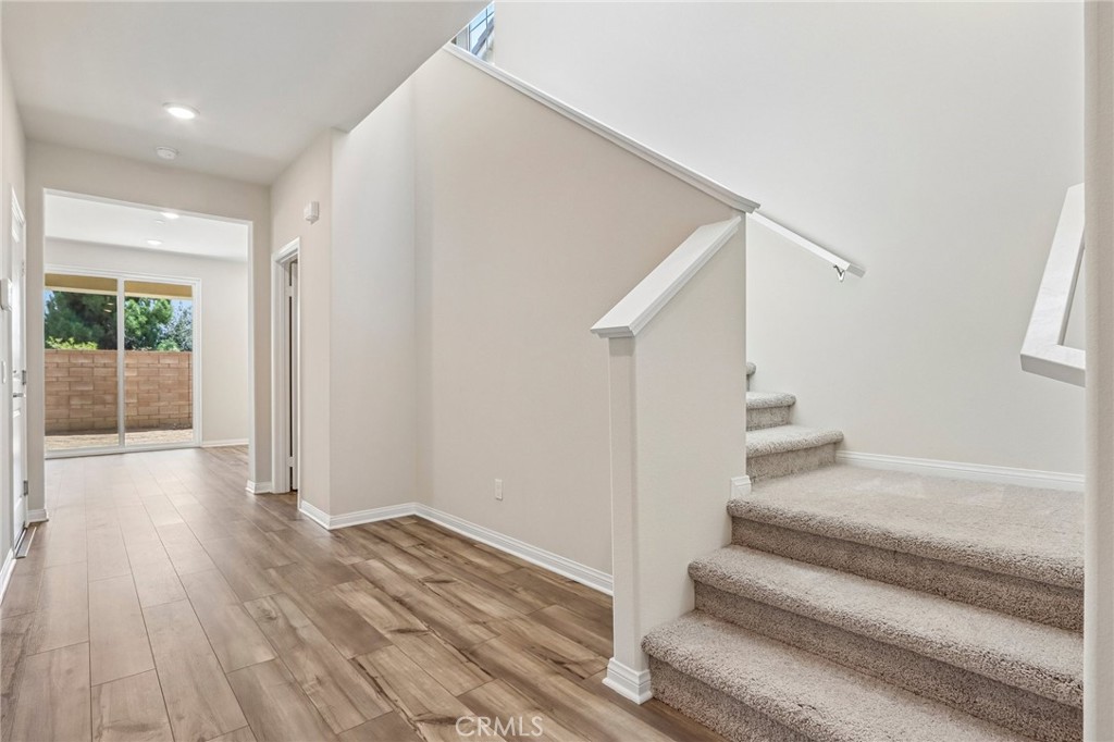 29269 Crescent Way Property Photo 12