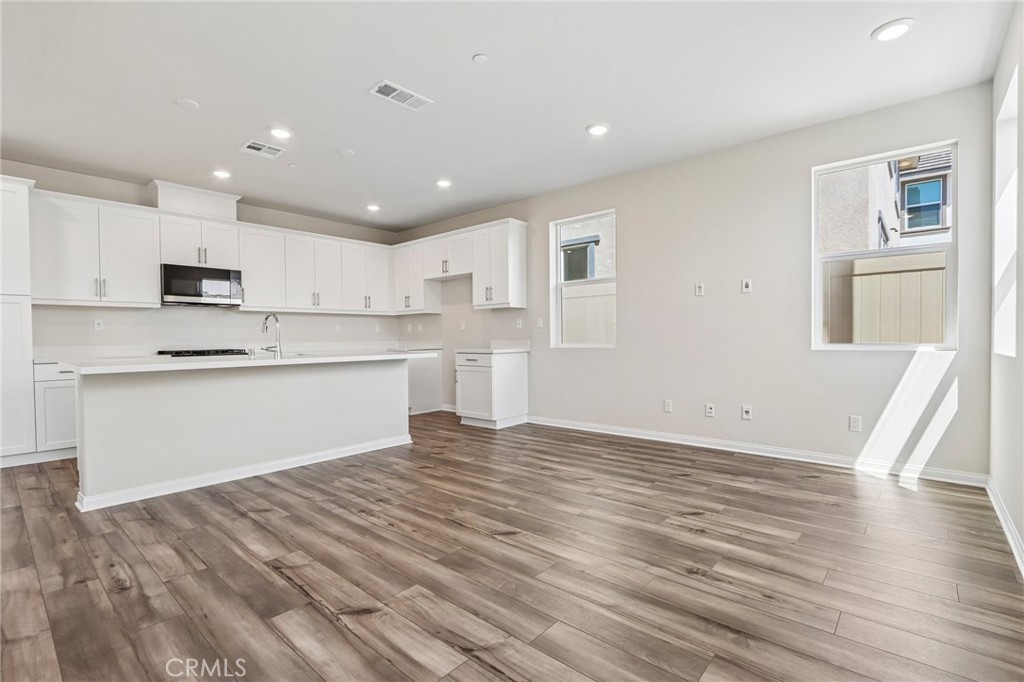 29269 Crescent Way Property Photo 16