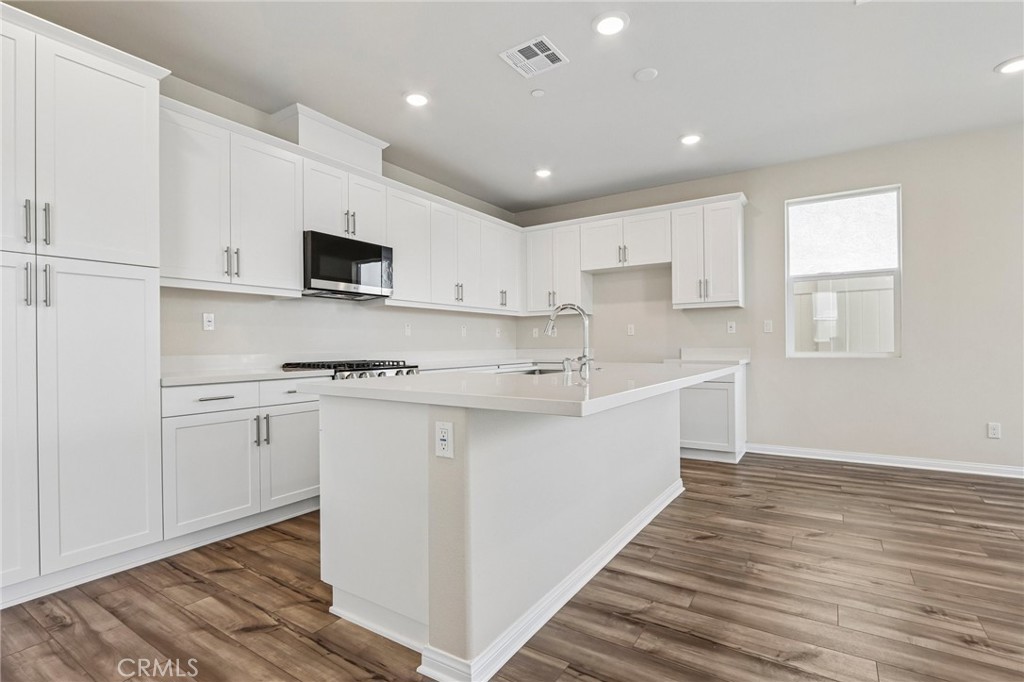 29269 Crescent Way Property Photo 17