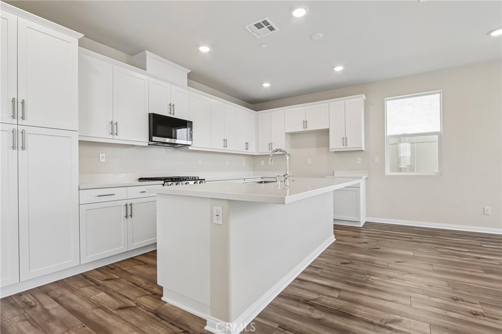 29269 Crescent Way Property Photo 17