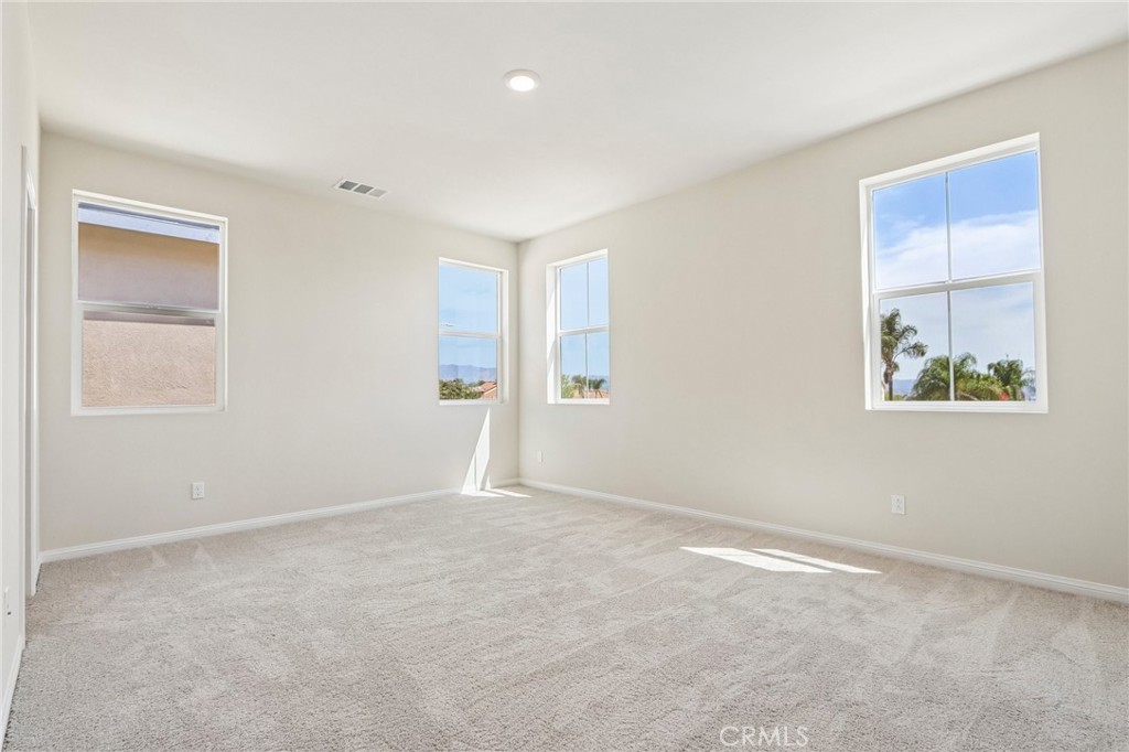 29269 Crescent Way Property Photo 26