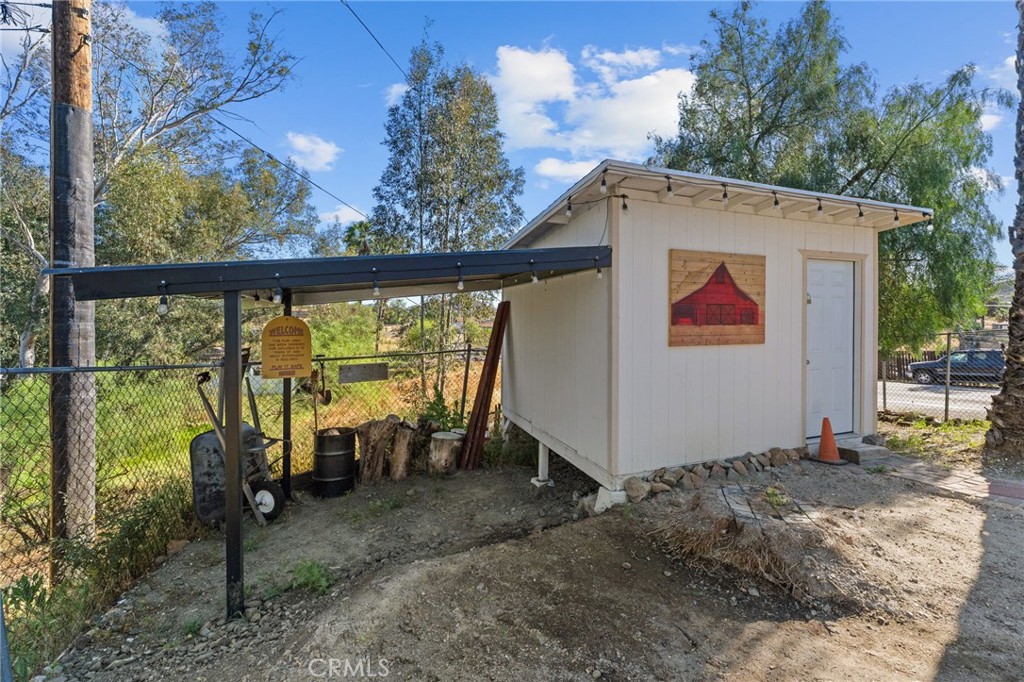 23508 Mount Vernon Property Photo 6