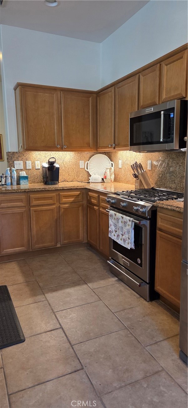 24590 Lowe Property Photo 5