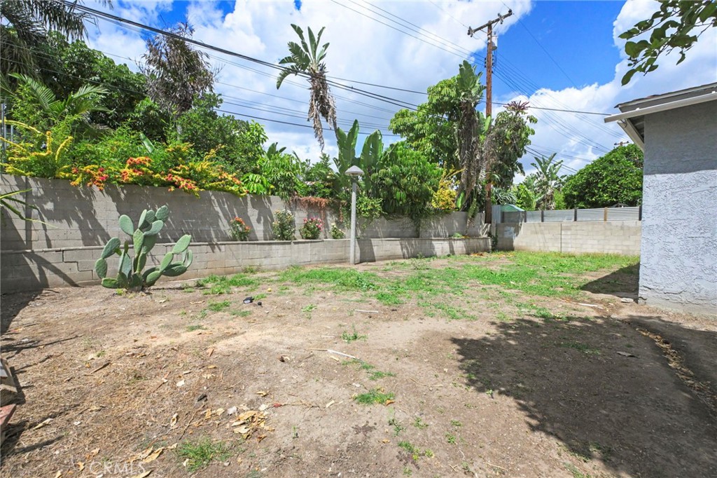 641 Ashcomb Property Photo 30