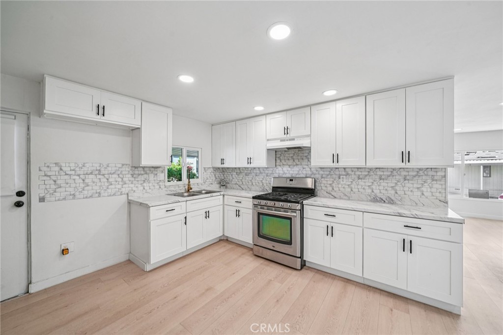 2755 Arrow Highway Property Photo 17