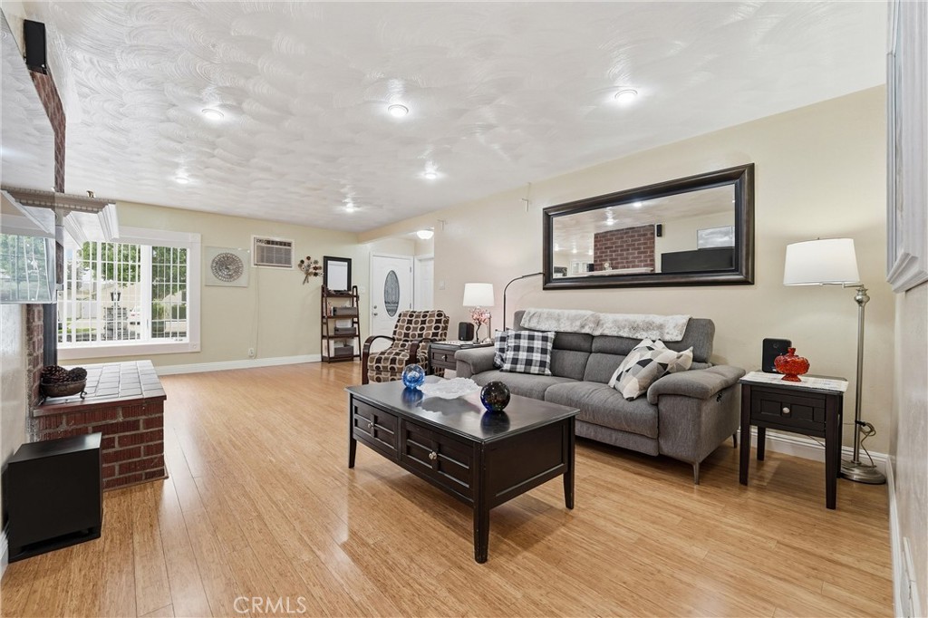 12071 Diane Street Property Photo 3