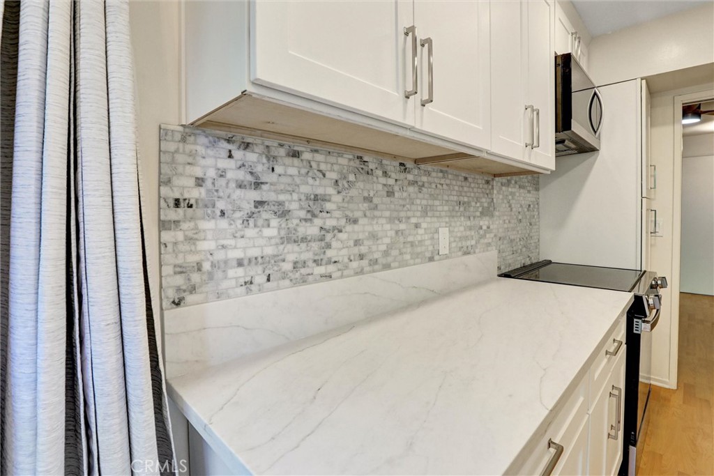 1301 S Atlantic Boulevard 425b Property Photo 4