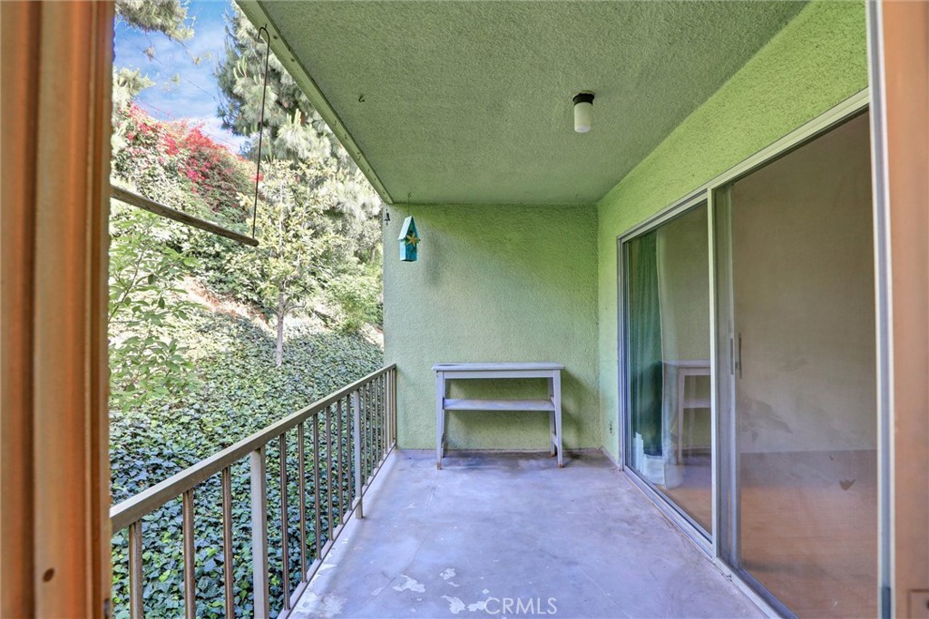 1301 S Atlantic Boulevard 425b Property Photo 11