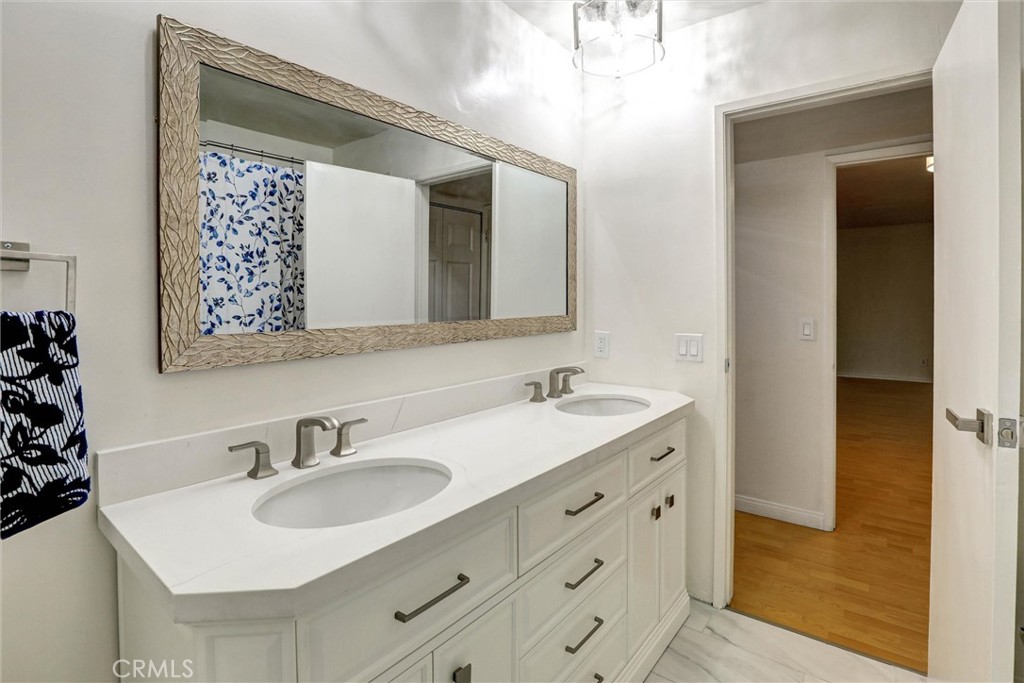 1301 S Atlantic Boulevard 425b Property Photo 14