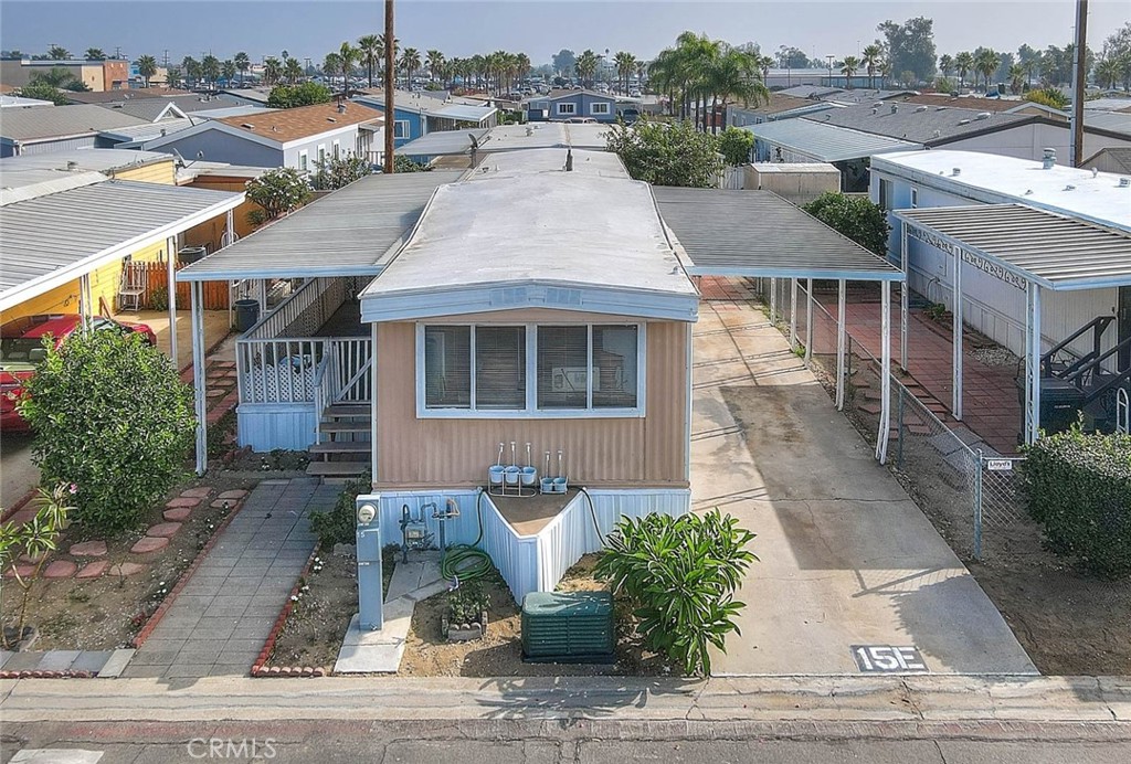 17333 Valley 15e Property Photo 1