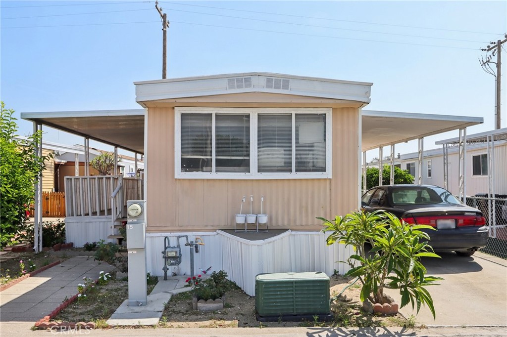 17333 Valley 15e Property Photo 2