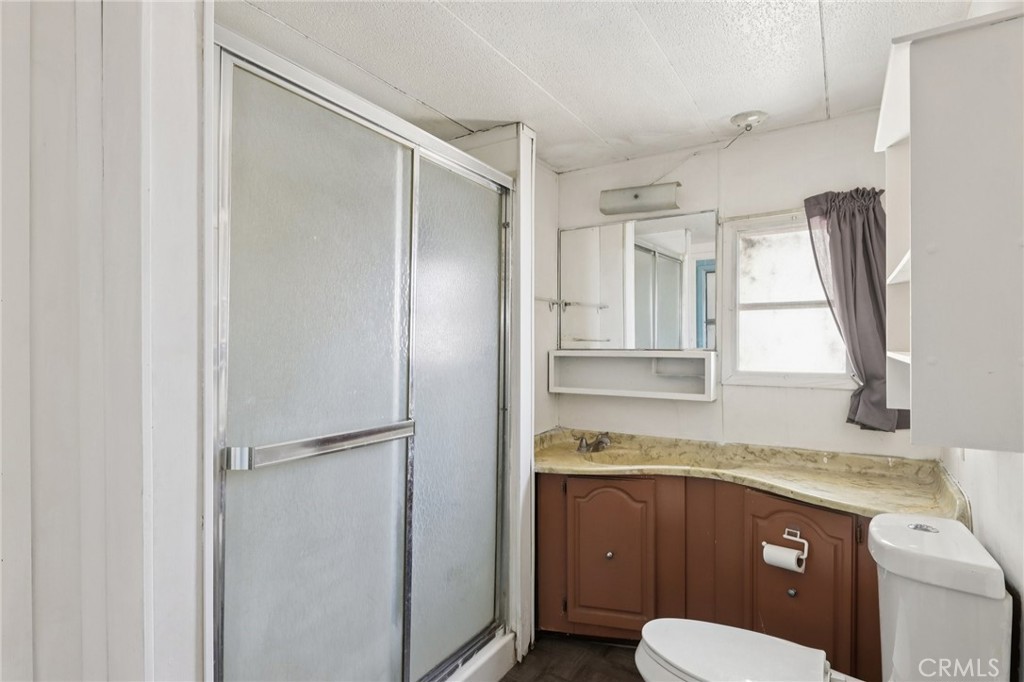 17333 Valley 15e Property Photo 11