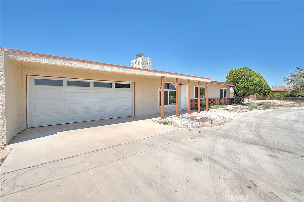 20916 Thunderbird Property Photo 8