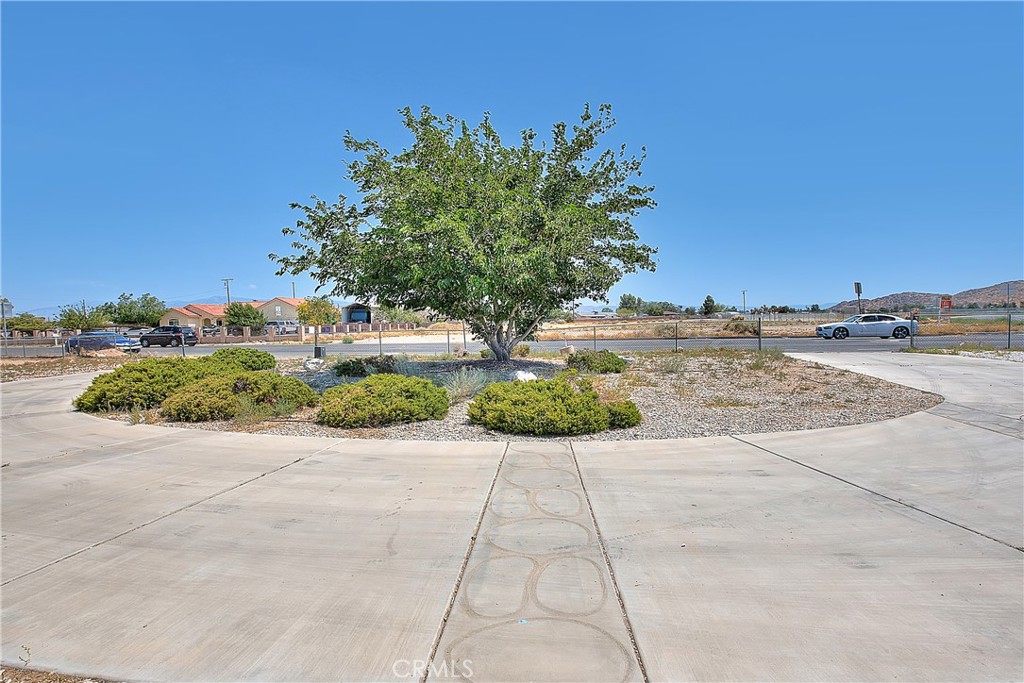 20916 Thunderbird Property Photo 12
