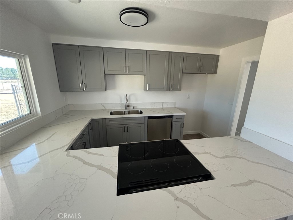 20916 Thunderbird Property Photo 16