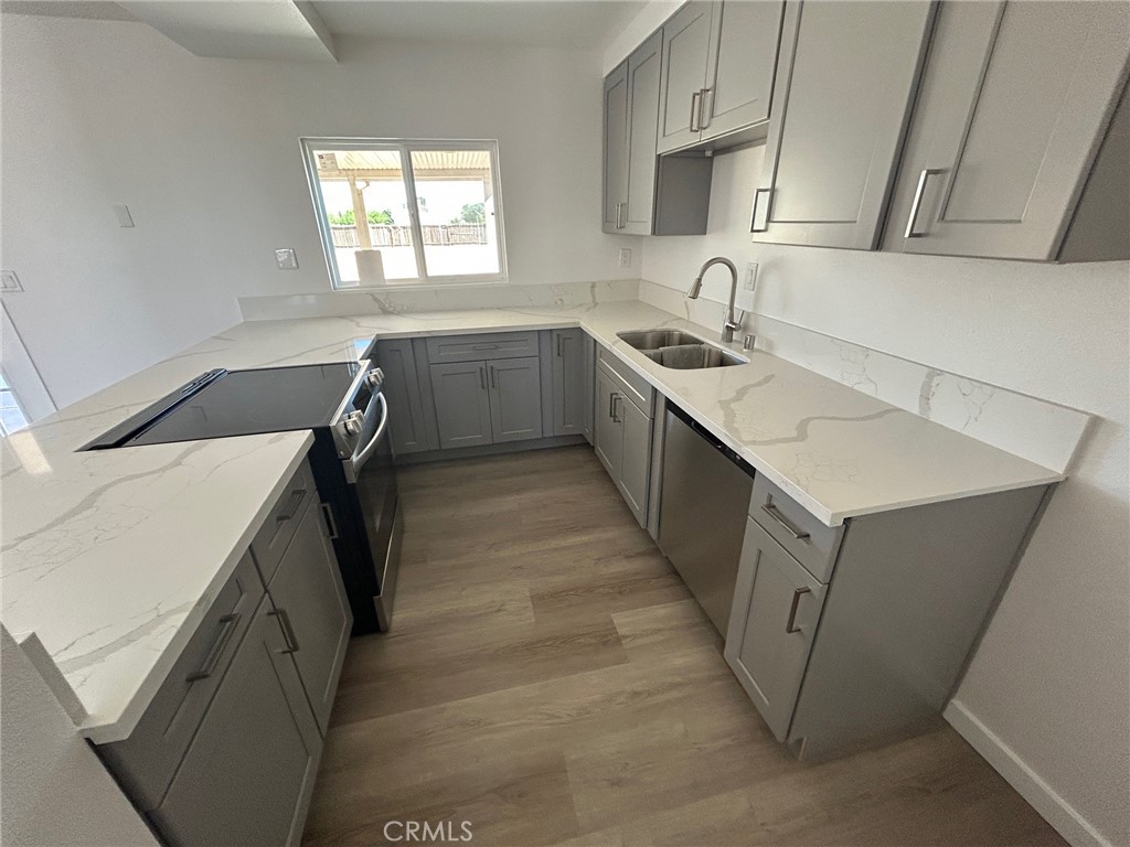 20916 Thunderbird Property Photo 17