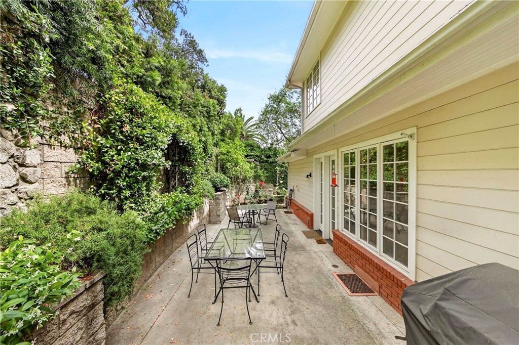 465 W Highland Avenue Property Photo 44