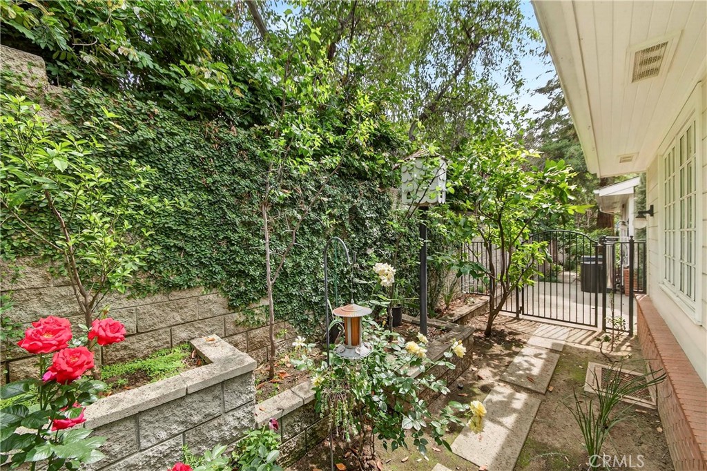 465 W Highland Avenue Property Photo 46