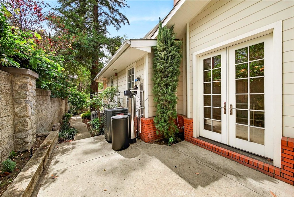 465 W Highland Avenue Property Photo 49