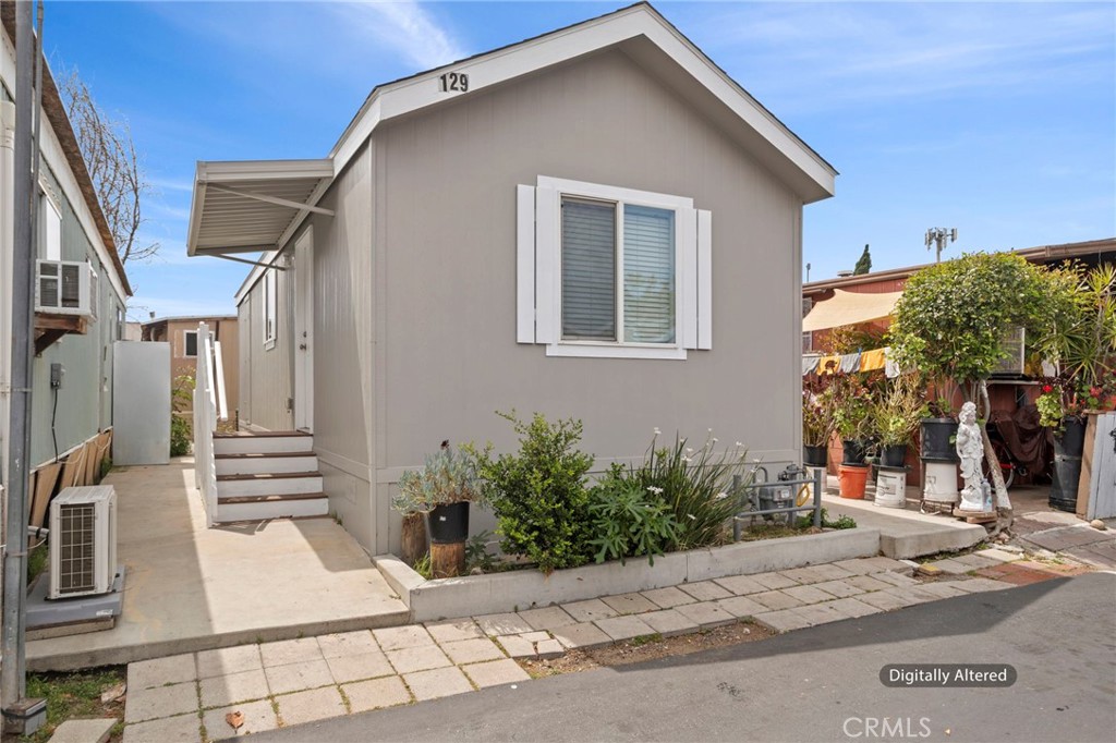 7650 Balboa Boulevard 129 Property Photo 1