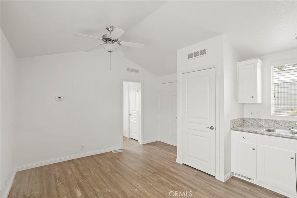 7650 Balboa Boulevard 129 Property Photo 8