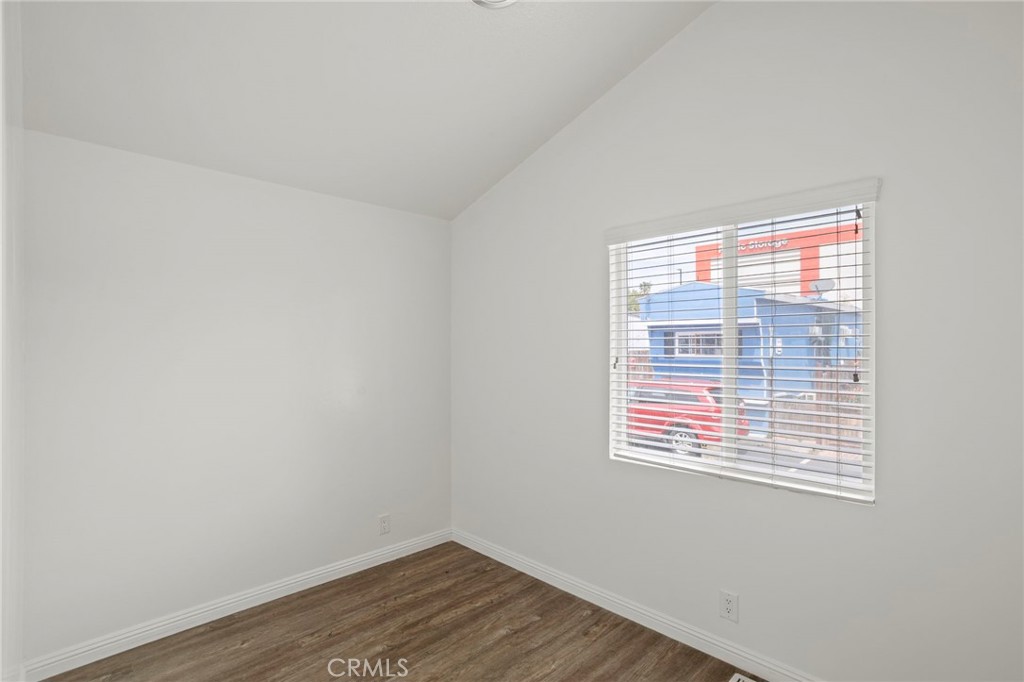 7650 Balboa Boulevard 129 Property Photo 12