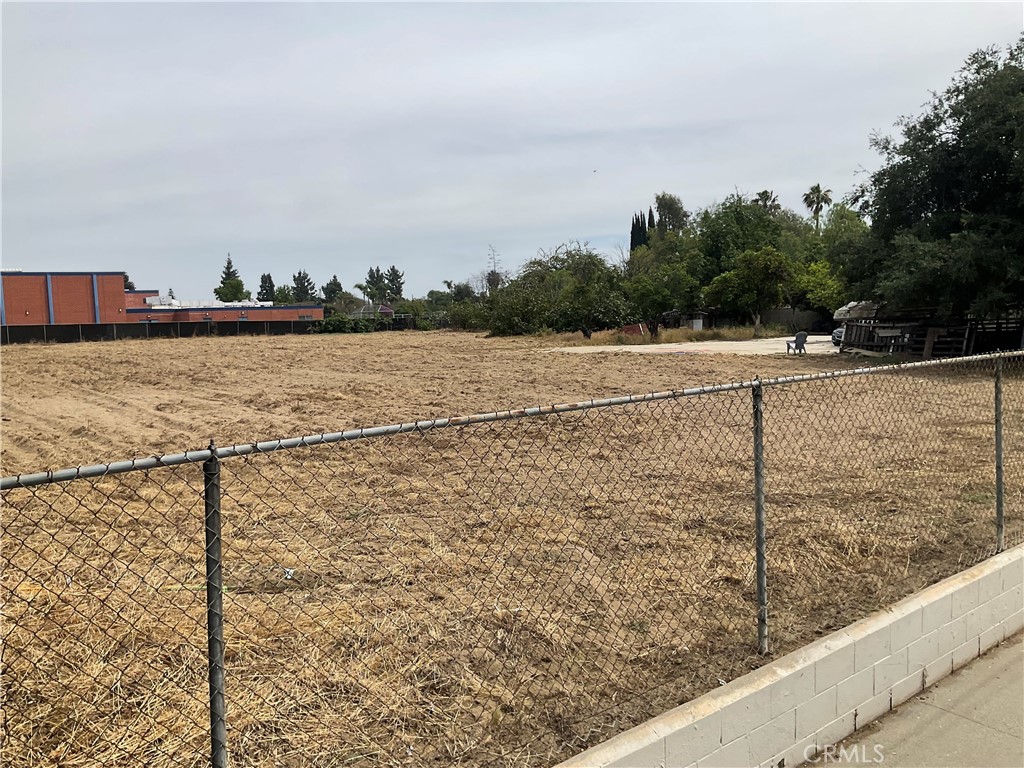 1760 S Towne Property Photo 1