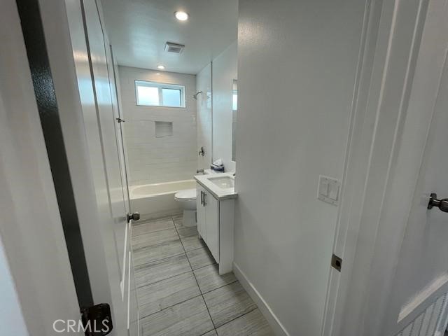11451 W Victory Boulevard Property Photo 15