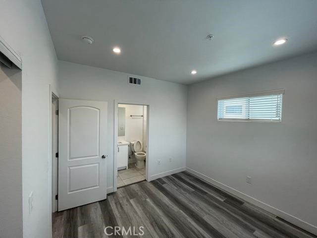 11451 W Victory Boulevard Property Photo 17