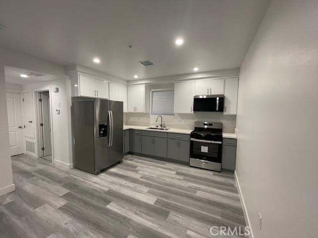 11451 W Victory Boulevard Property Photo 20