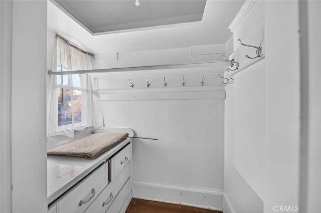 698 Arden Property Photo 33