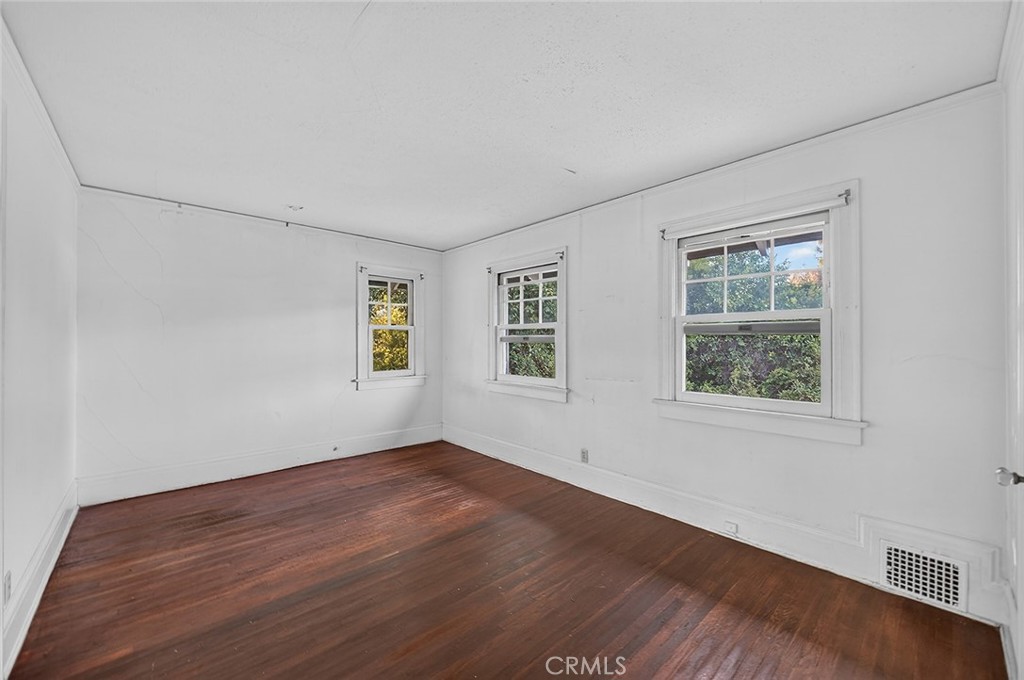 698 Arden Property Photo 35