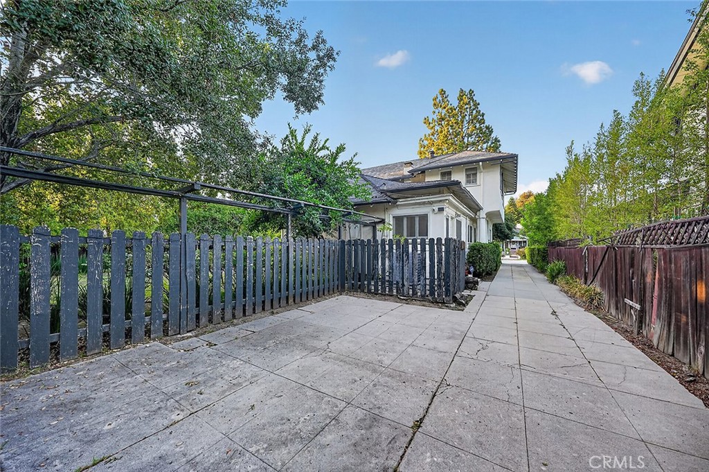 698 Arden Property Photo 39