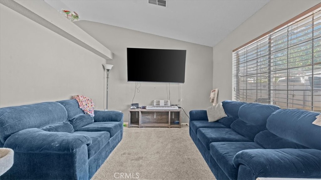 15711 Garnet Property Photo 4