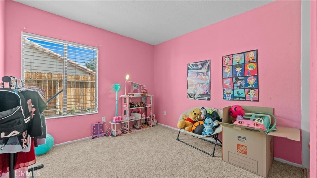 15711 Garnet Property Photo 14