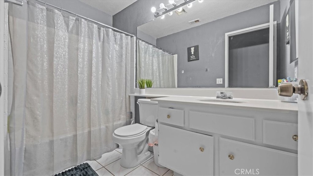 15711 Garnet Property Photo 18